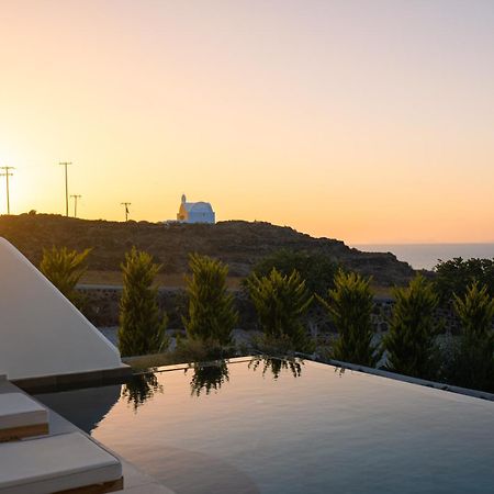 Saint John Oia-Exclusive Private Heated Pool Villas Luaran gambar