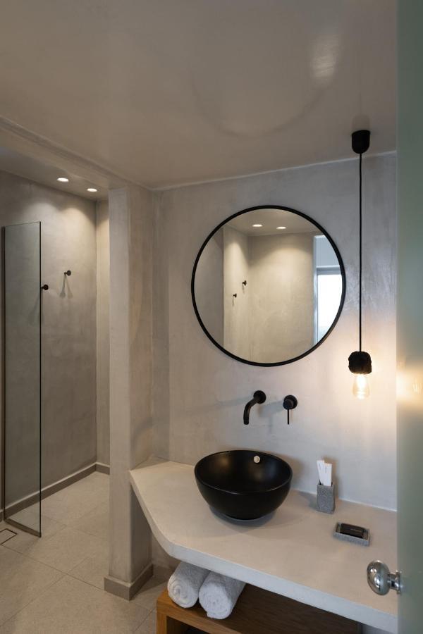 Saint John Oia-Exclusive Private Heated Pool Villas Luaran gambar