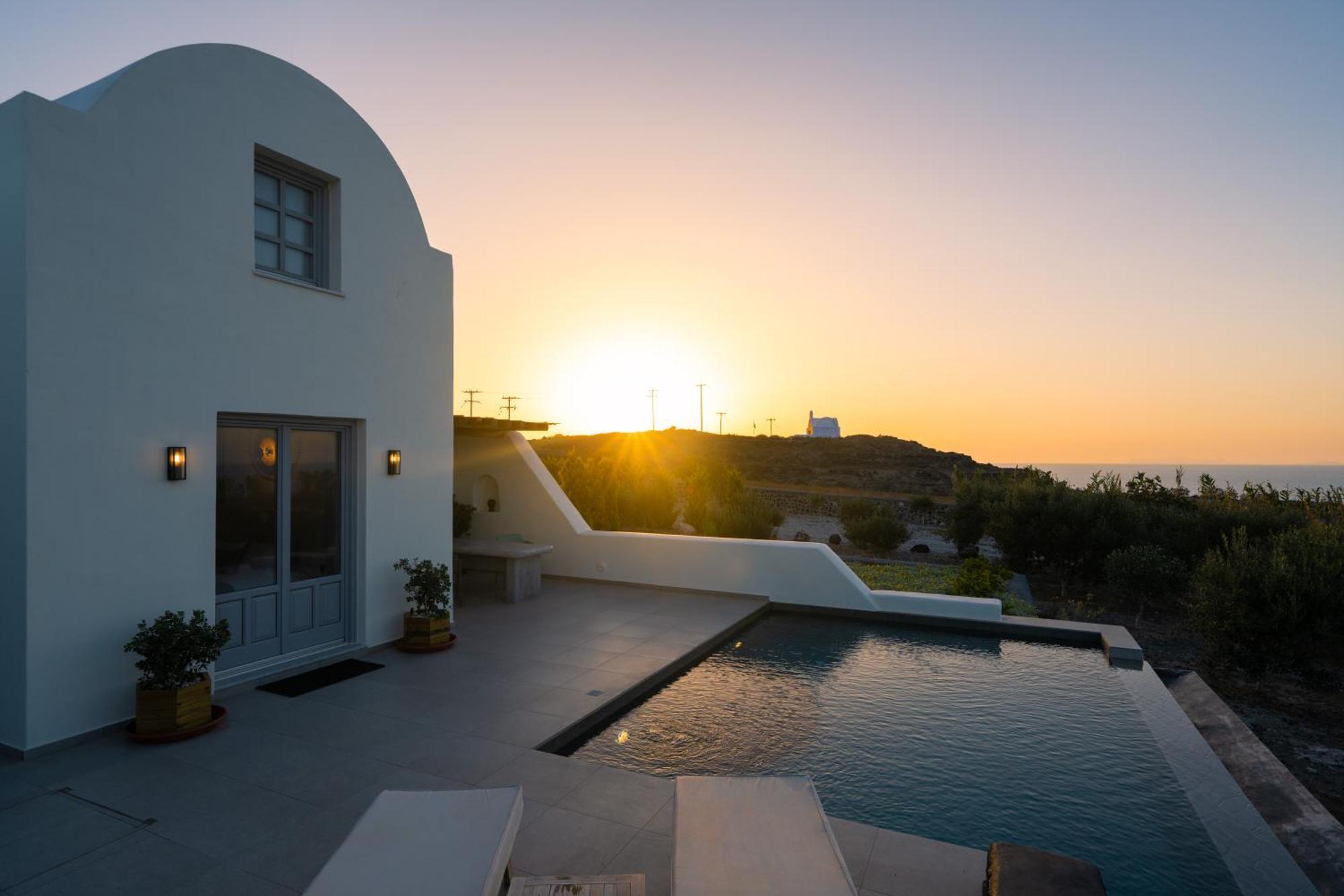 Saint John Oia-Exclusive Private Heated Pool Villas Luaran gambar